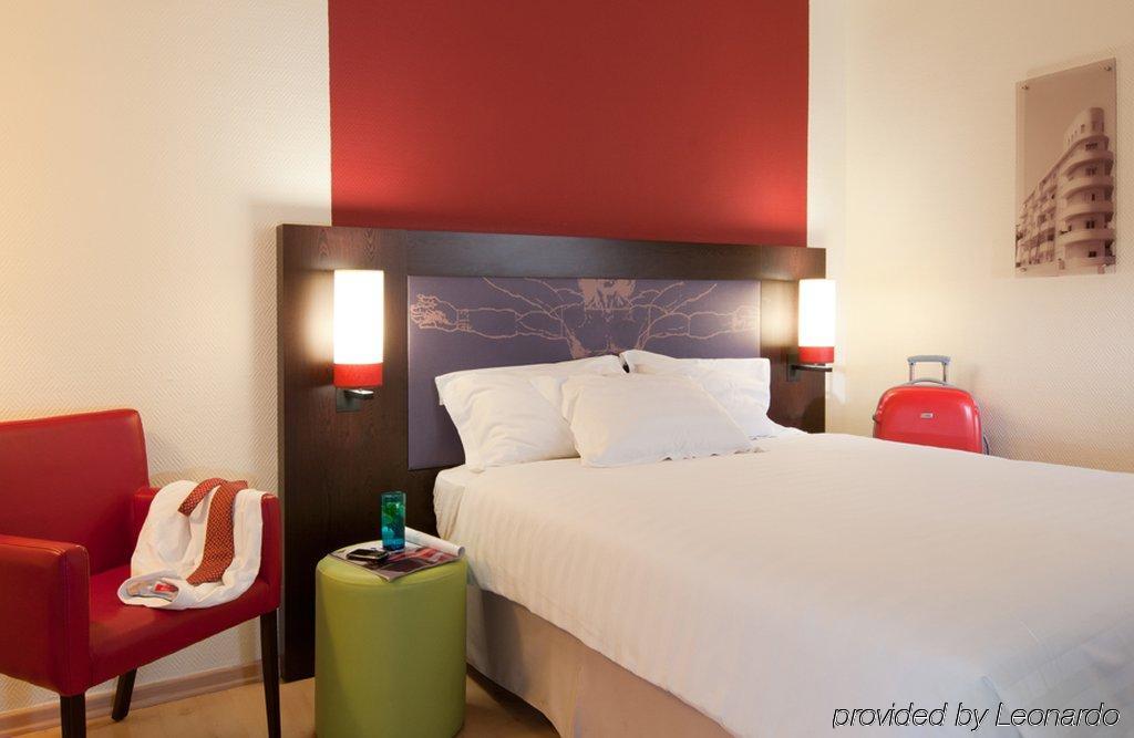 Leonardo Beach Tel Aviv Room photo